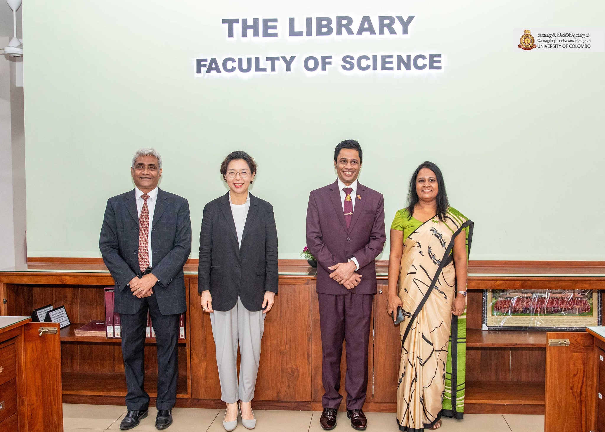 Her Excellency Ms. Miyon Lee, Ambassador of the Republic of Korea to Sri Lanka, Visits the Science Library