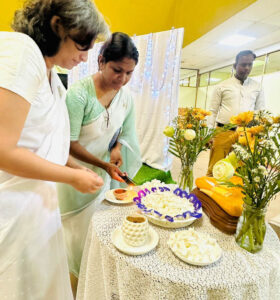 2 (13) 2 (13)
